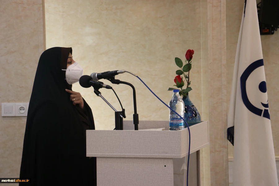 هر کار بزرگ همسایه اراده بزرگ است و پشت سر هر اراده بزرگی دست خداوند مشهود است 25