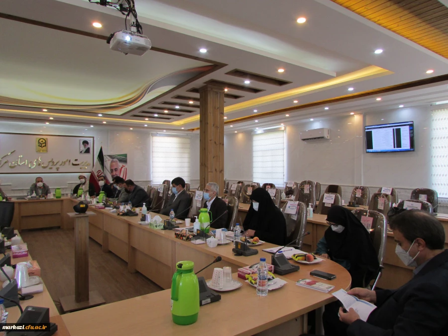 پنجمین جلسه کارگروه سند تحول بنیادین در دانشگاه فرهنگیان استان مرکزی برگزار شد 5