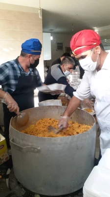 پخت و توزیع غذای نذری توسط دانشگاه فرهنگیان استان مرکزی 8
