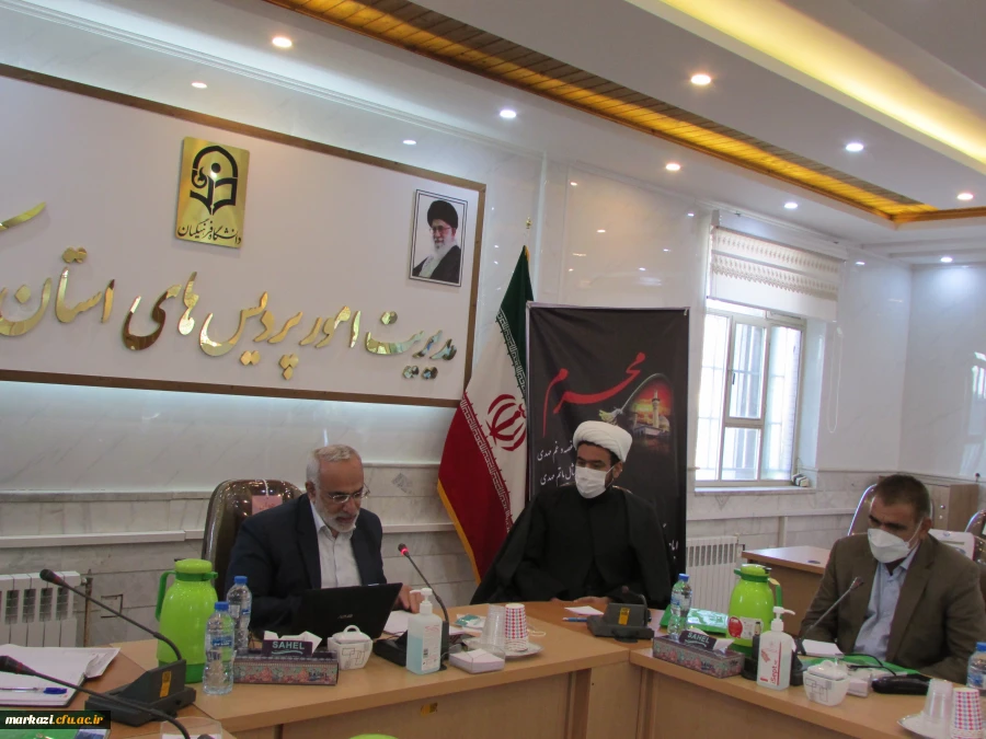 اولین جلسه ضیافت اندیشه ویژه اعضای هیات علمی در دانشگاه فرهنگیان استان مرکزی برگزار شد 8