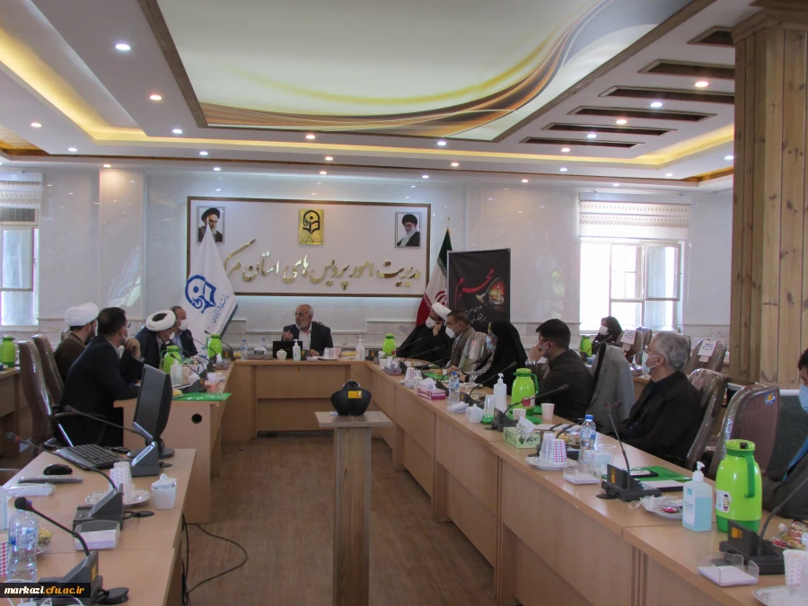 اولین جلسه ضیافت اندیشه ویژه اعضای هیات علمی در دانشگاه فرهنگیان استان مرکزی برگزار شد 10