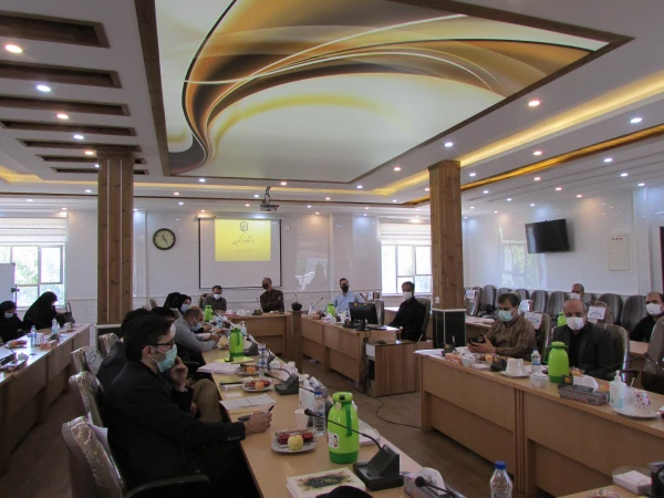 چهارمین جلسه شورای مدیریت نظارت و ارزیابی و توسعه منابع استان مرکزی برگزار شد 4
