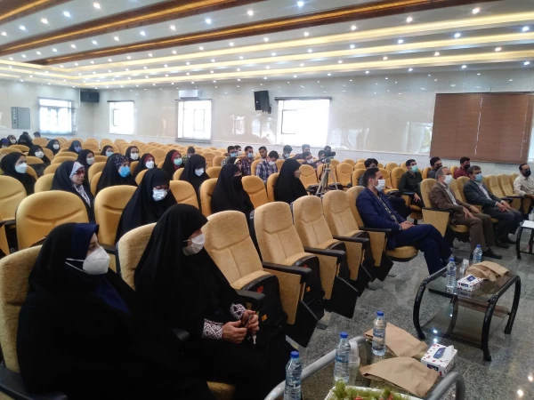 دوره آموزشی کمک های اولیه امداد و نجات درپردیس حضرت زینب کبری (س) برگزار شد 5