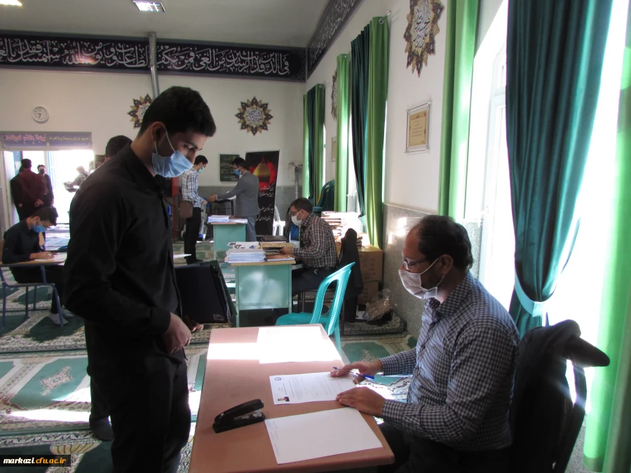 بازدید سرپرست دانشگاه فرهنگیان استان مرکزی از مراحل ثبت نام دانشجویان جدیدالورود 11