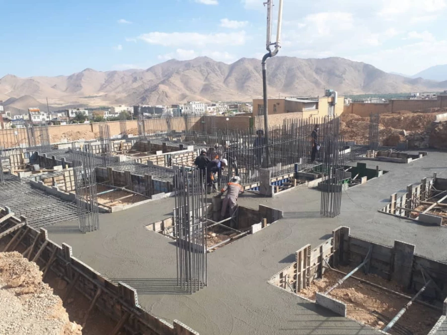 آغاز عملیات بتن ریزی فنداسیون پروژه خوابگاه دانشگاه فرهنگیان پردیس حضرت زینب کبری(س) 2
