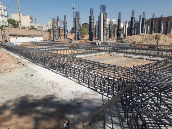 آغاز عملیات بتن ریزی فنداسیون پروژه خوابگاه دانشگاه فرهنگیان پردیس حضرت زینب کبری(س) 6