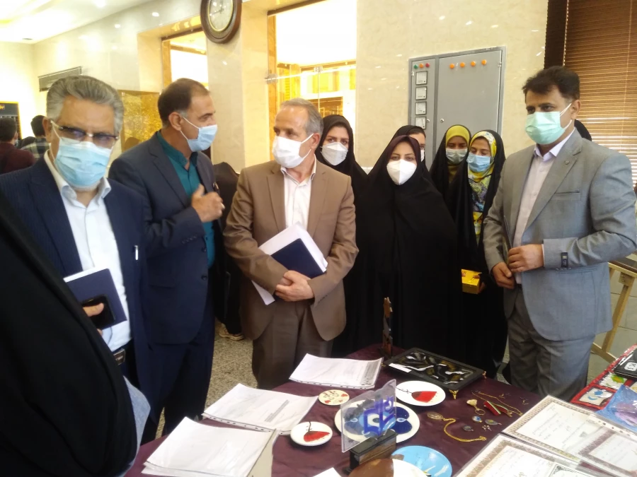 افزایش شایستگی های عمومی، تخصصی و حرفه ای در دوره دانشجویی
 9