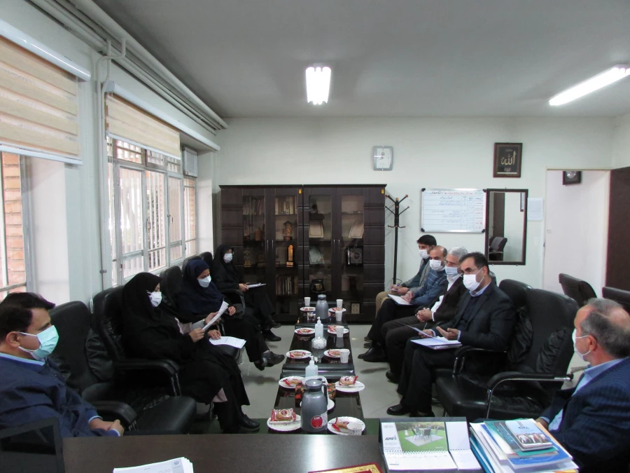 هفتمین جلسه شورای آموزشی پردیس های استان برگزار شد 4