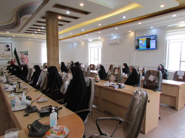 نشست مشترک شورای صنفی و نمایندگان کلاس های دانشجویان با مسئولین پردیس های دانشگاه فرهنگیان استان مرکزی برگزار شد 5