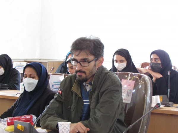 هدف بنیاد پرورش انسان های مولد برای توسعه تعلیم و تربیت است 8