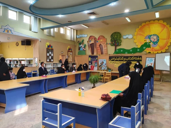 بازدید دانشجویان دانشگاه فرهنگیان استان مرکزی  از کانون پرورش فکری کودکان و نوجوانان استان 3