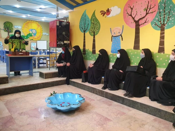 بازدید دانشجویان دانشگاه فرهنگیان استان مرکزی  از کانون پرورش فکری کودکان و نوجوانان استان 7