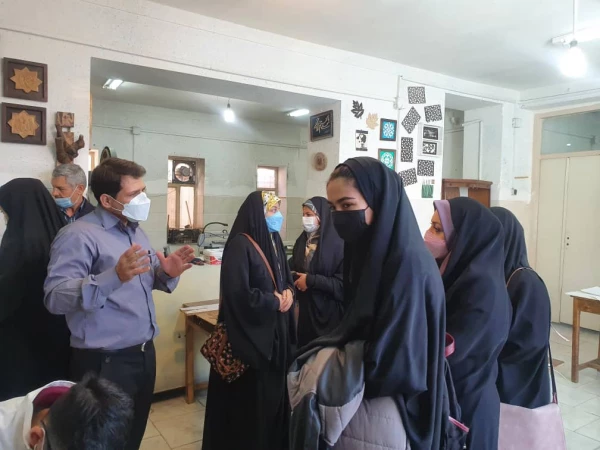 بازدید دانشجویان از مرکز حمایت از معلولین ذهنی استان مرکزی 5