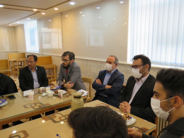 کرسی آزاد اندیشی «نقش معلمین در توسعه فرهنگی از نگاه بیانیه گام دوم انقلاب» 3