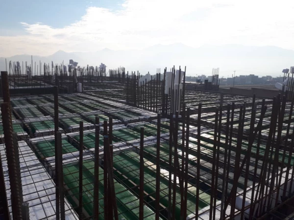 بتن ریزی سقف طبقه همکف خوابگاه خیرساز پردیس حضرت زینب کبری به اتمام رسید 3