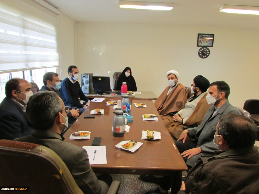 نشست صمیمی دفتر نهاد مقام معظم رهبری وحوزه معاونت دانشجویی پردیس شهید باهنر 2