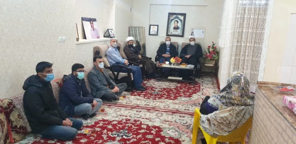 سرپرست  دانشگاه فرهنگیان استان مرکزی با خانواده شهید «سالار پارسا» دیدار کرد 5