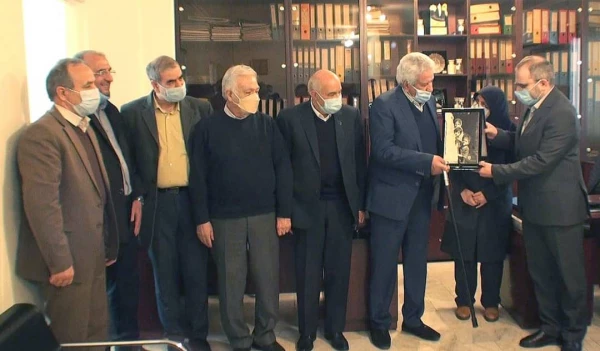 تجلیل استاندار مرکزی از خیر نیکوکارحاج غلامعلی توکلی  4