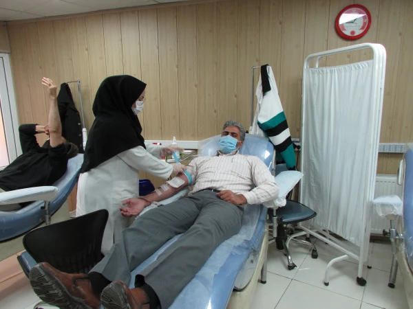 اهداء خون جمعی از کارکنان دانشگاه فرهنگیان استان مرکزی 5