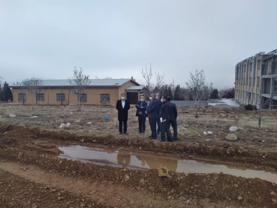 بازدید مدیرکل دفتر فنی استانداری از پردیس حضرت زینب کبری(س) 4