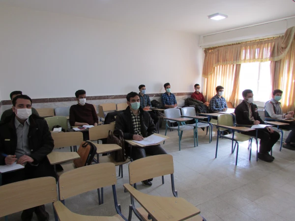 آغاز آموزش حضوری دانشجویان مقطع کارشناسی پردیس های استان  2