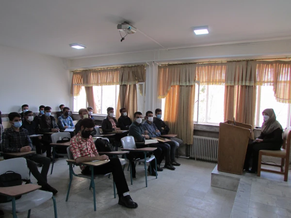 شروع آموزش های حضوری در پردیس های دانشگاه فرهنگیان استان مرکزی 3