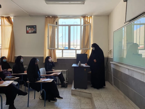 شروع آموزش های حضوری در پردیس های دانشگاه فرهنگیان استان مرکزی 5