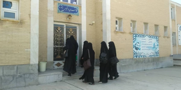 شروع آموزش های حضوری در پردیس های دانشگاه فرهنگیان استان مرکزی 8