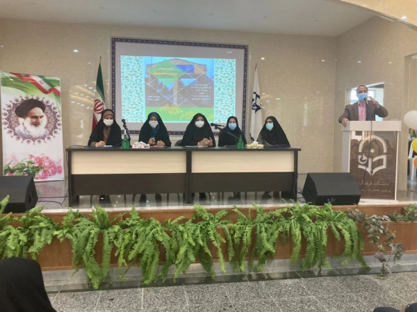 نشست صمیمی مسئولین با دانشجویان 2