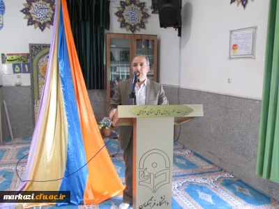 در پردیس شهید باهنر برگزار شد؛

نشست صمیمی مسئولین با دانشجویان