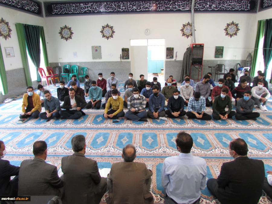 نشست صمیمی مسئولین با دانشجویان 5