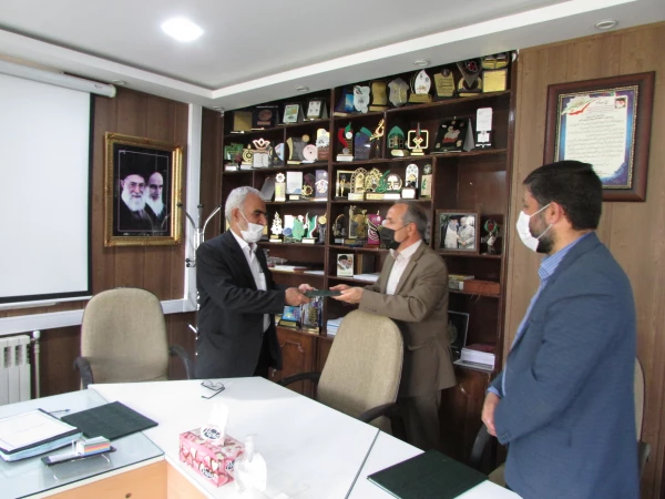 انعقاد تفاهمنامه سه جانبه آموزش و پرورش، دانشگاه فرهنگیان و بسیج دانشجویی استان مرکزی 5