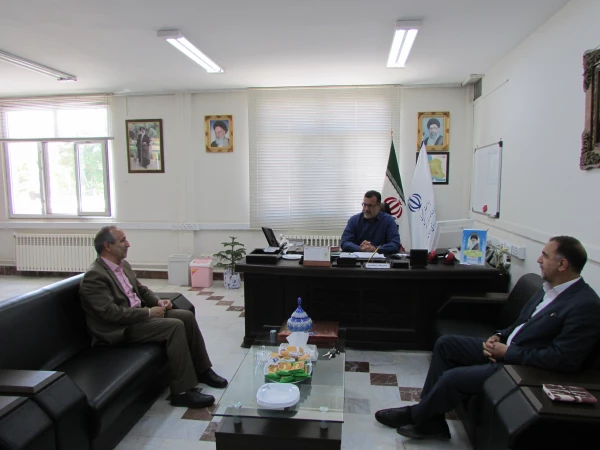 دیدار رئیس دانشگاه فرهنگیان استان مرکزی با رئیس جدید سازمان مدیریت و برنامه ریزی استان 3