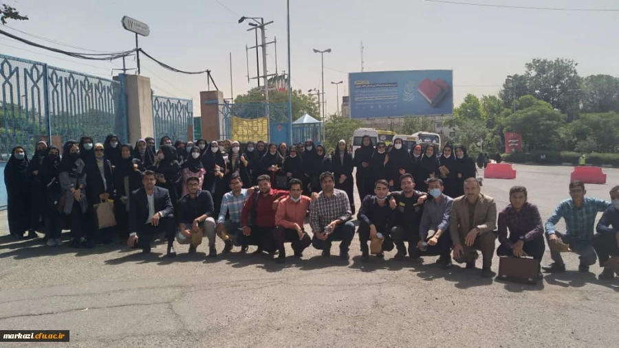 بازدید دانشجویان دانشگاه فرهنگیان استان مرکزی از نمایشگاه کتاب 3