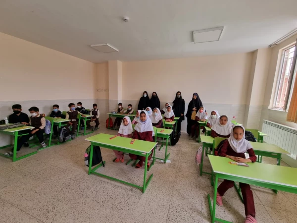 بازدید دانشجو معلمان از مدارس چندپایه استان 3