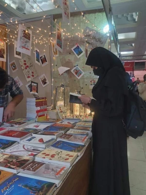 بازدید دانشجویان دانشگاه فرهنگیان استان مرکزی از نمایشگاه کتاب 7
