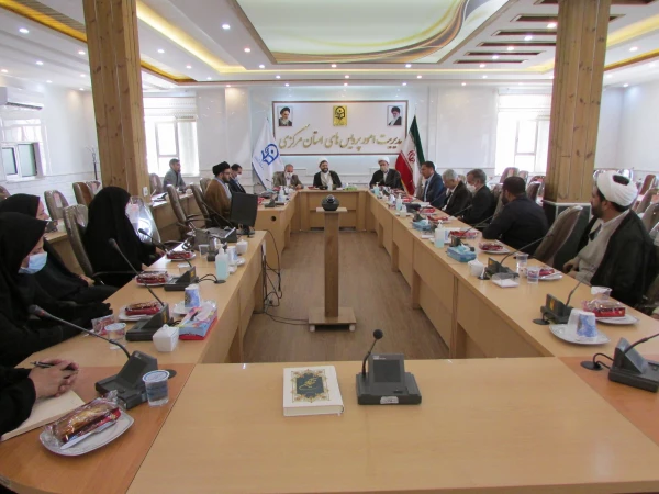 نشست هم اندیشی اساتید گروه معارف و تربیت اسلامی  2