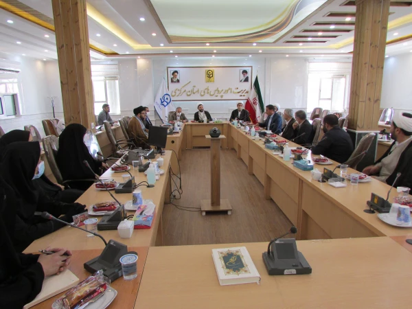 نشست هم اندیشی اساتید گروه معارف و تربیت اسلامی  4