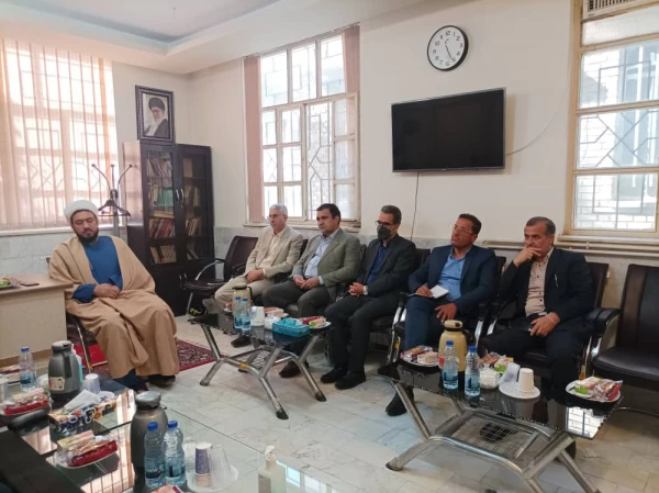 نشست صمیمی اعضای هیات علمی با رئیس اداره ارتقای هیات علمی دانشگاه فرهنگیان 3