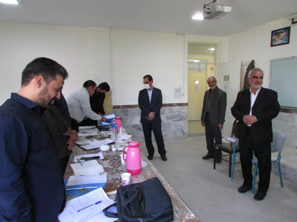 بازدید مدیرکل آموزش و پرورش استان از مراحل مصاحبه داوطلبان ورود به دانشگاه فرهنگیان 5