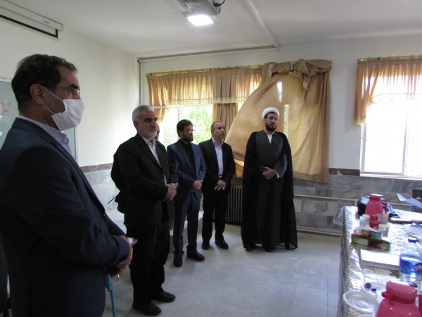 بازدید مدیرکل آموزش و پرورش استان از مراحل مصاحبه داوطلبان ورود به دانشگاه فرهنگیان 6