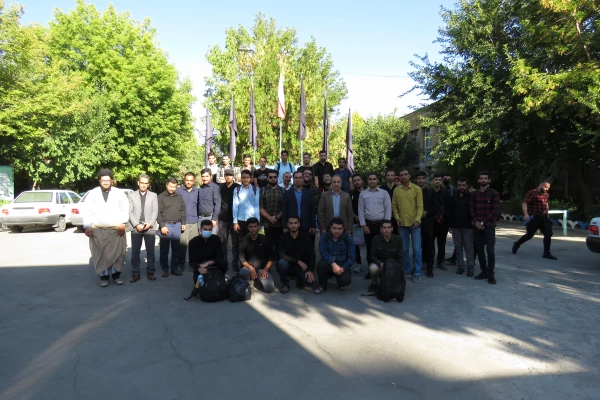 اعزام اولین کاروان دانشجویی دانشگاه فرهنگیان استان مرکزی به مراسم پیاده روی اربعین 2