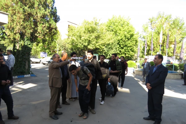 اعزام اولین کاروان دانشجویی دانشگاه فرهنگیان استان مرکزی به مراسم پیاده روی اربعین 4