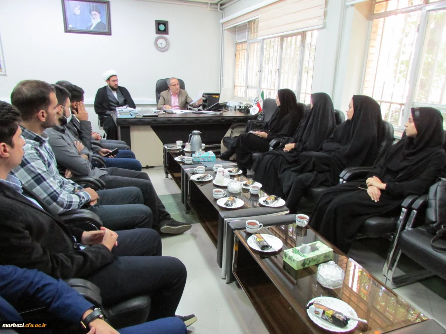 نشست هم اندیشی اعضای شورای صنفی دانشجویان با رئیس دانشگاه 3