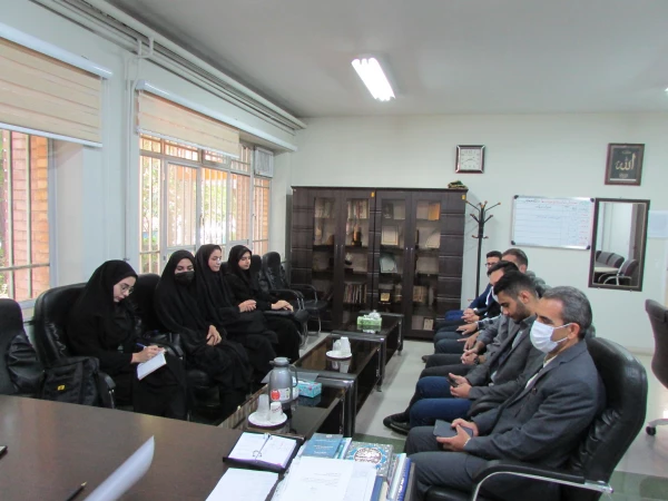 نشست هم اندیشی اعضای شورای صنفی دانشجویان با رئیس دانشگاه 3