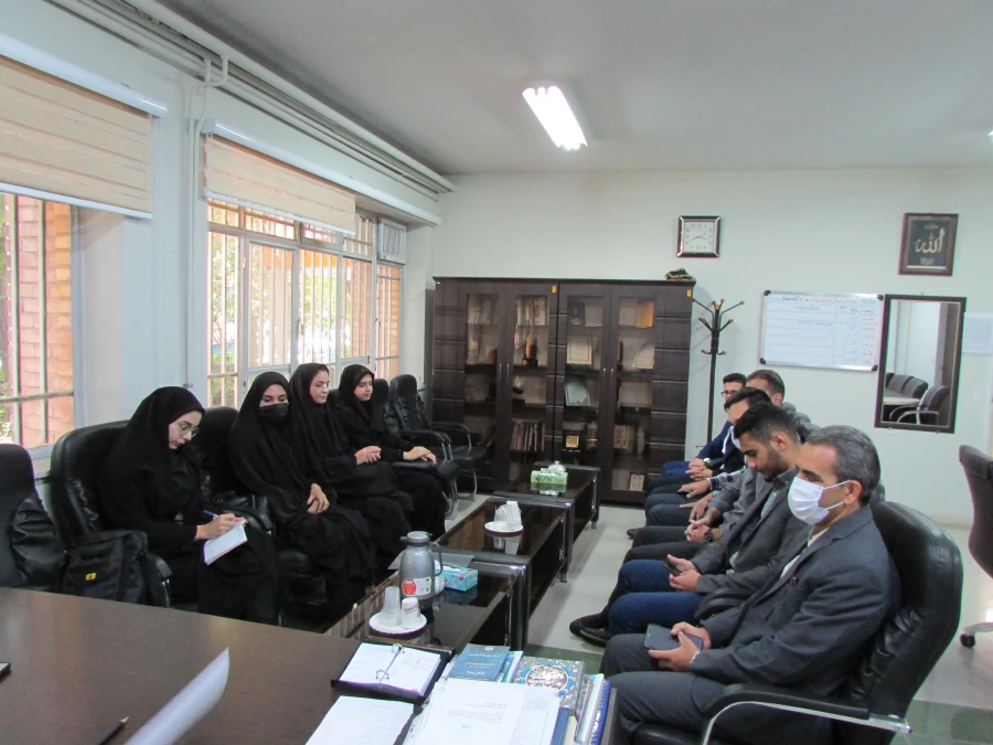 نشست هم اندیشی اعضای شورای صنفی دانشجویان با رئیس دانشگاه 3