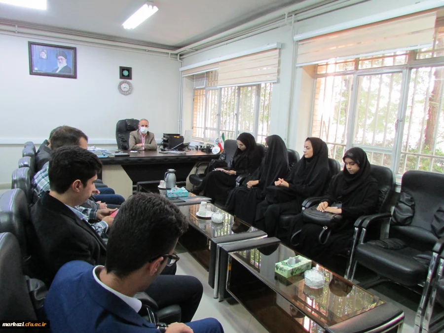 نشست هم اندیشی اعضای شورای صنفی دانشجویان با رئیس دانشگاه 4