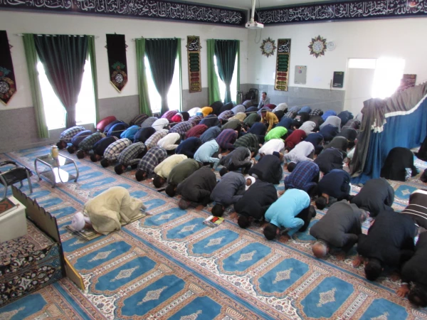 دانشجو معلمان مشعل داران هدایت هستند 3