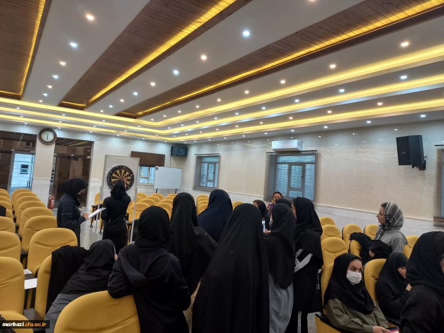 مسابقه دارت  دختران 4