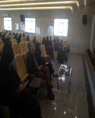 نشست صمیمی مسئولین پردیس زینب کبری با دانشجویان 4